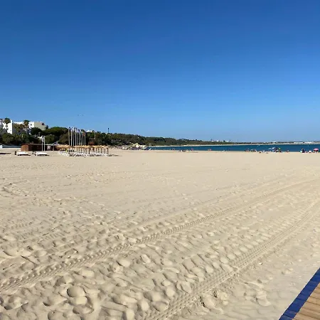Centro Rota. 2 Minutos De La Playa.. 罗塔